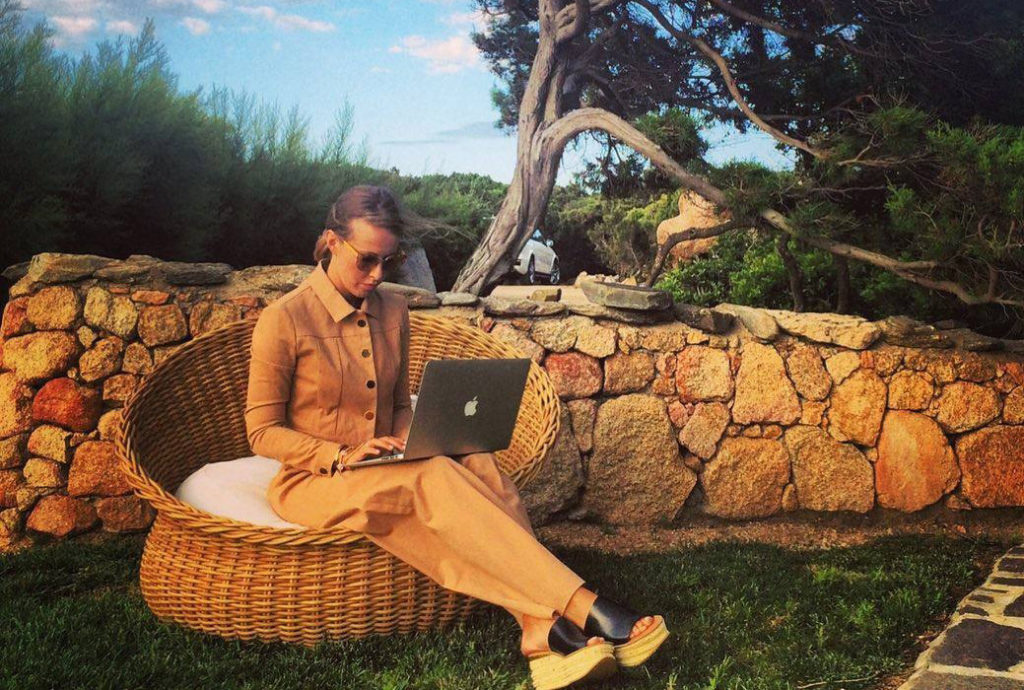 Ксению Собчак подозревают в вымогательстве у Ростеха11 миллионов рублей