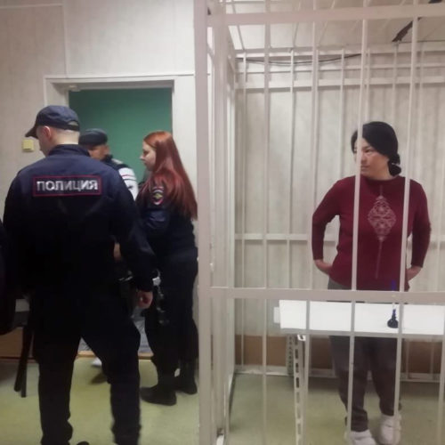 В Новосибирске суд вынес приговор местной жительнице за кражу из забытой на улице сумки семи млн рублей