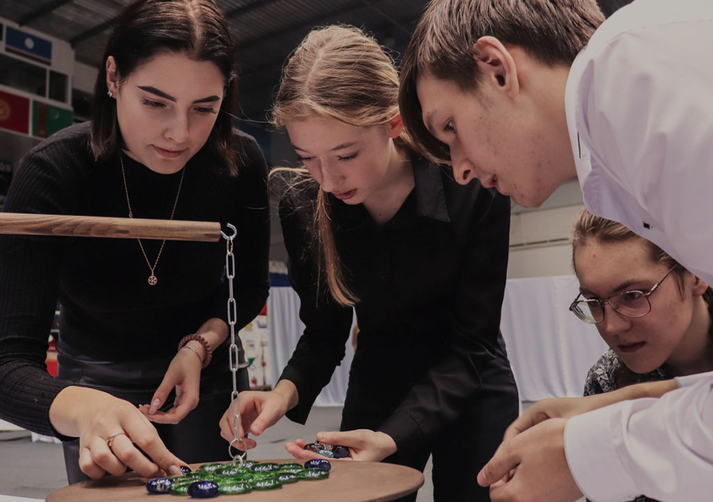 Новосибирские подростки организовали научно-технологический фестиваль