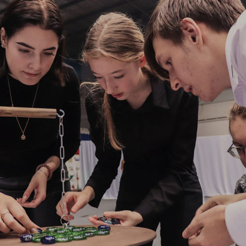 Новосибирские подростки организовали научно-технологический фестиваль