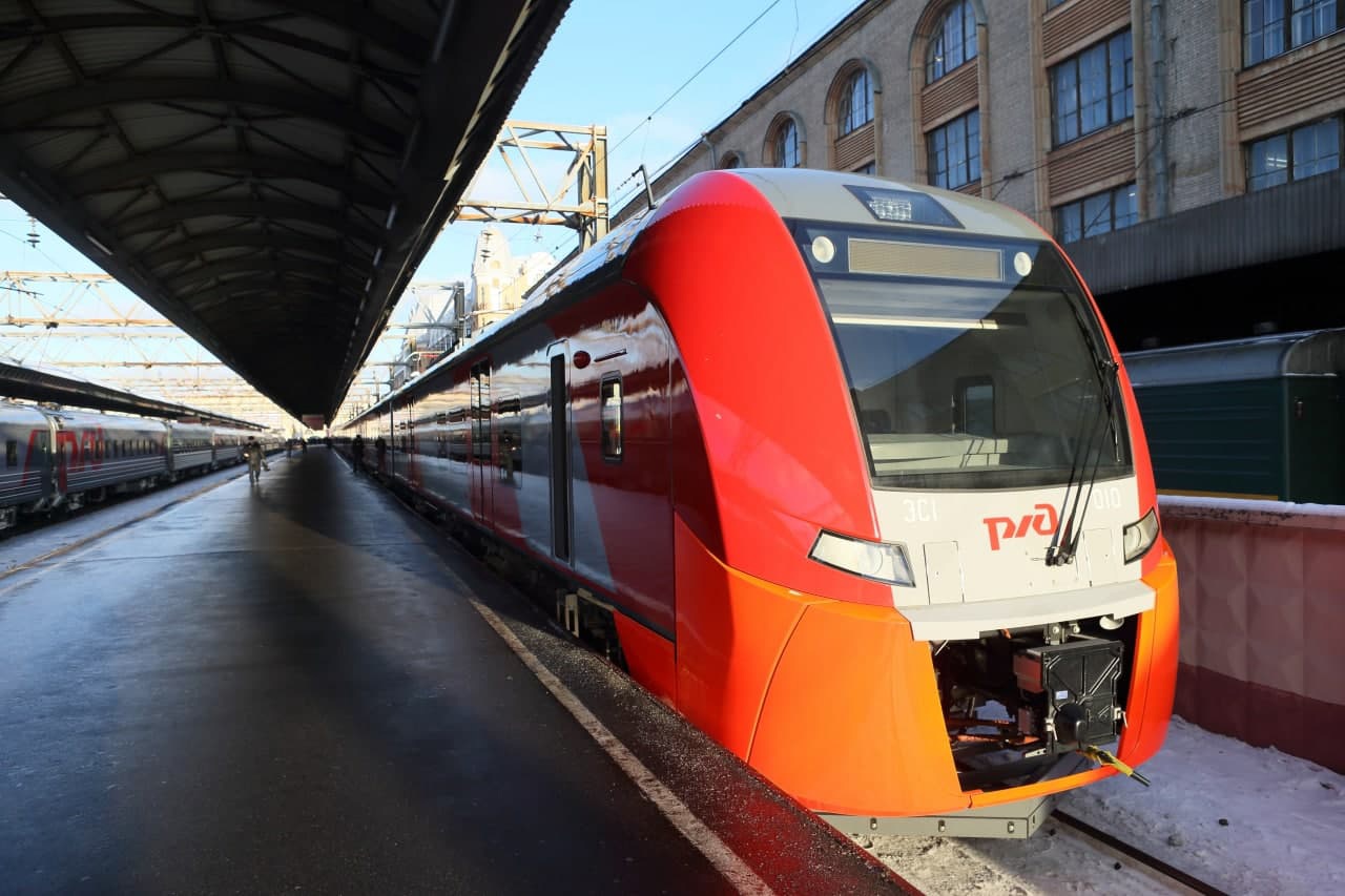 Поезд до санкт петербурга