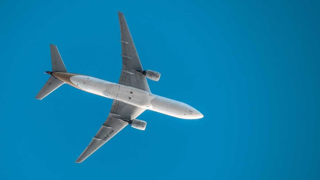 Режим закрытого неба в центральной части и на юге России продлили до 15 ноября