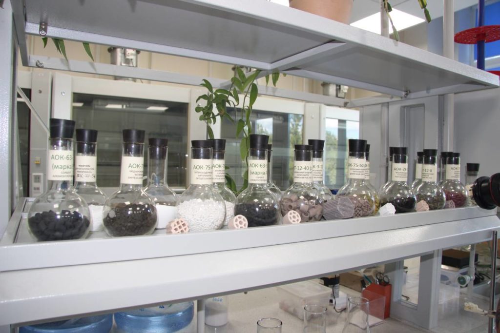 Пока импортозамещение происходит в отраслях, которые уже производили аналоги импортной продукции