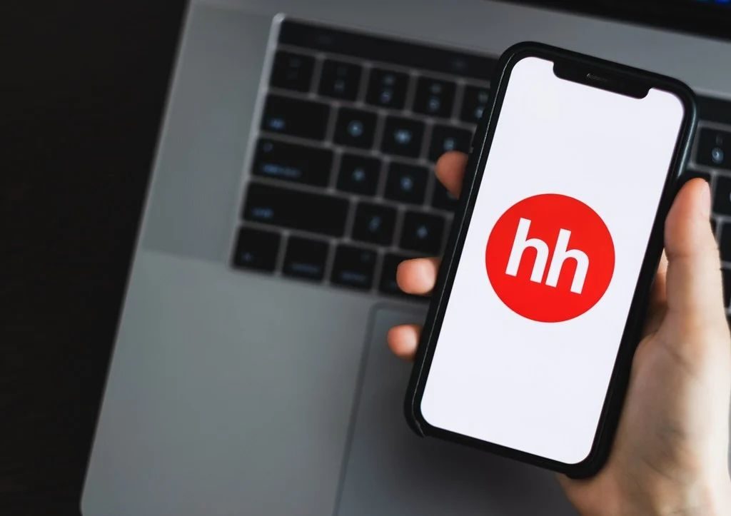 Сервис поиска работы HeadHunter теперь обязан передавать данные о своих пользователях в ФСБ