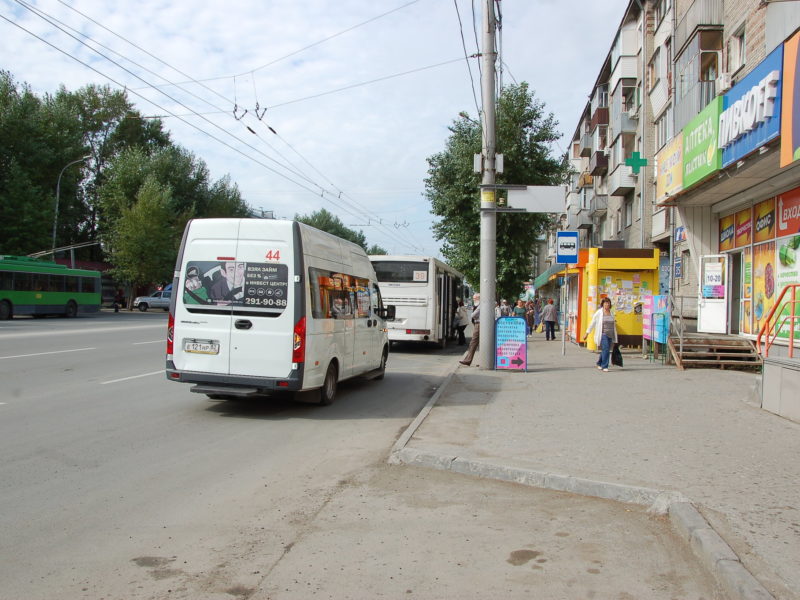 Новосибирску может не хватить денег для перевода транспорта на муниципальный контракт