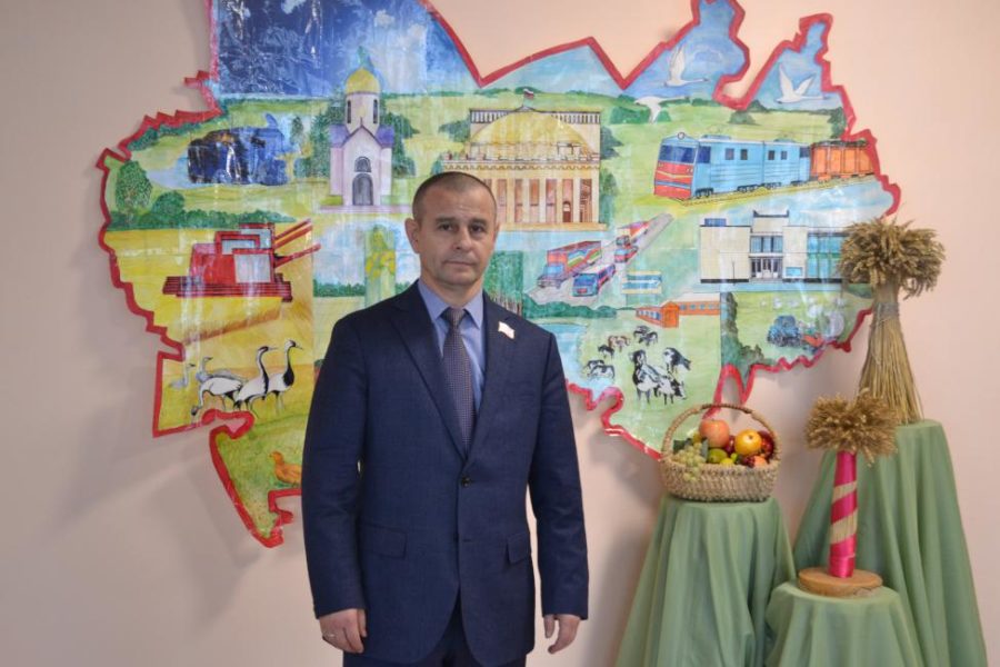 Игоря Умербаева выдвигают на должность председателя комитета по госполитике регионального парламента