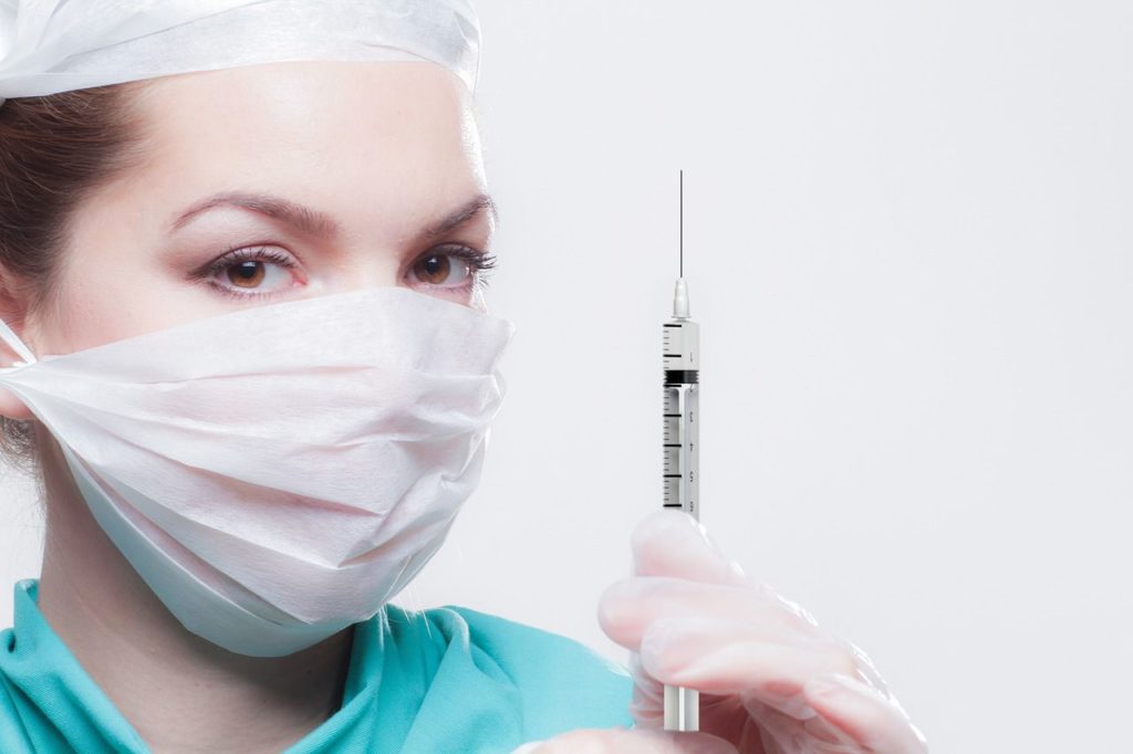 Весной в Новосибирской области начнется «подчищающая» вакцинация от кори