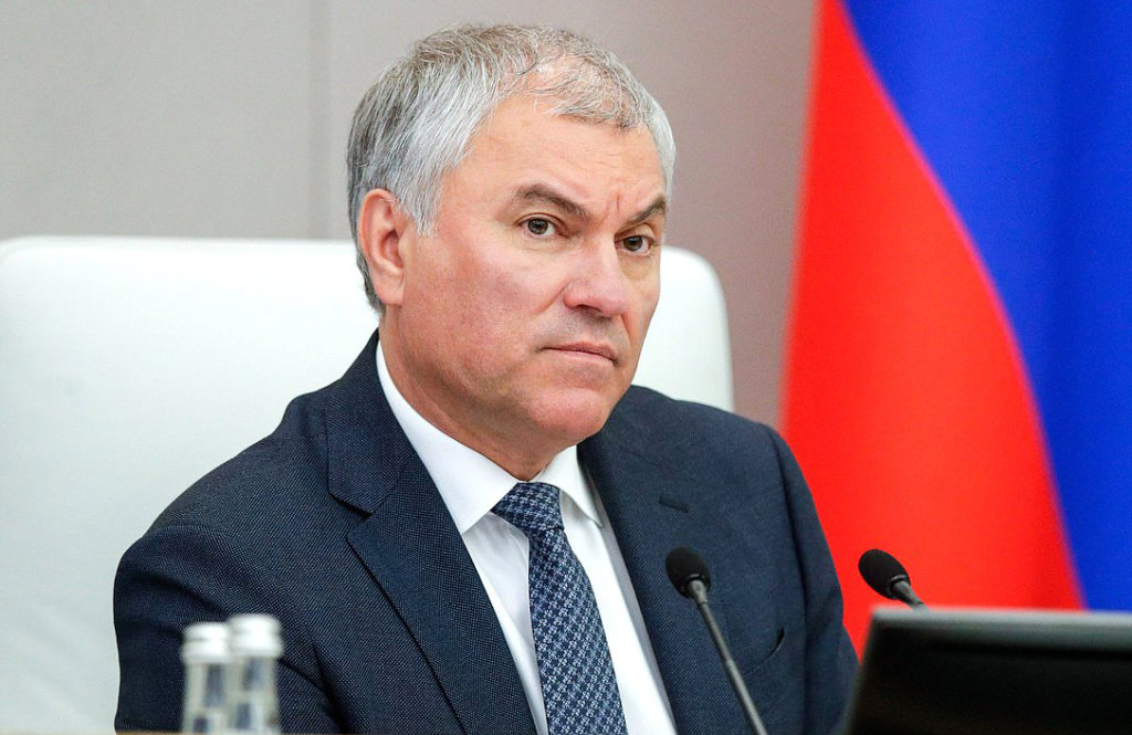 Володин предложил ввести обязательное условие для участия в выборах и занятия госдолжностей — службу в армии