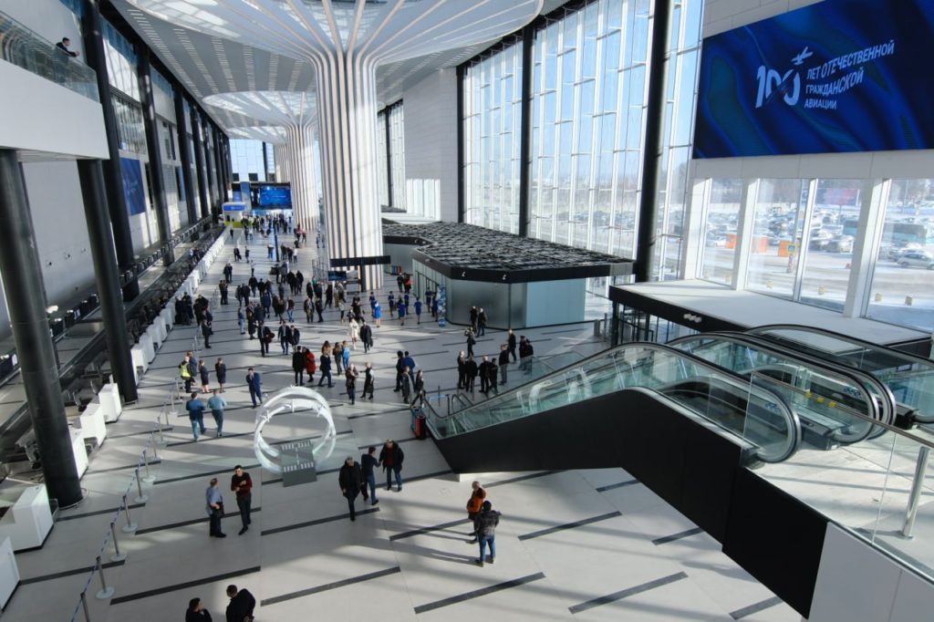 Новый пассажирский терминал открылся в аэропорту Новосибирска