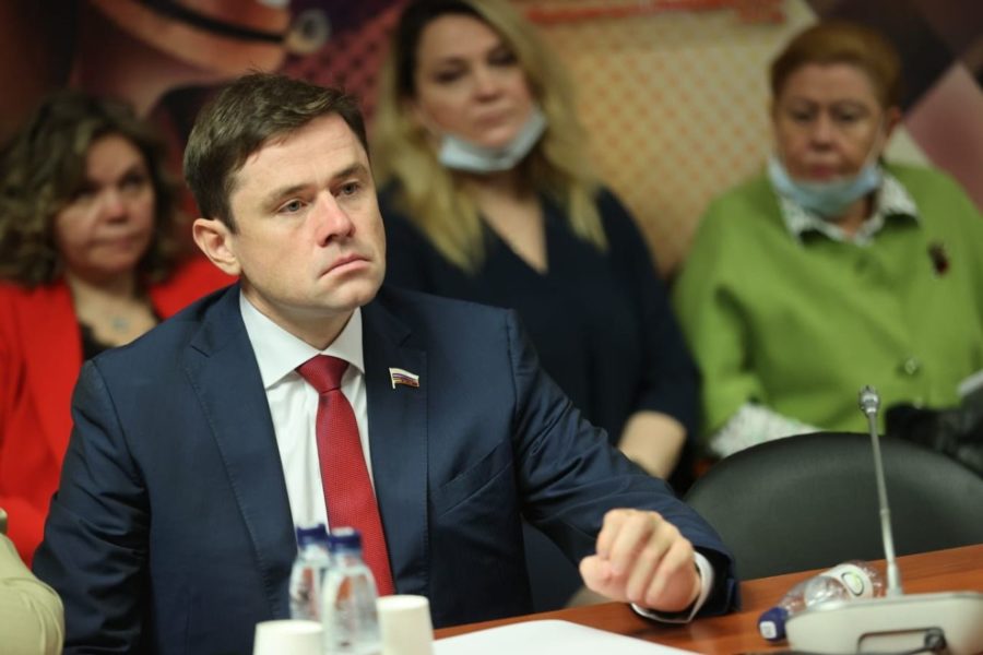 Новосибирский депутат поддержал предложение по отмене НДФЛ для малоимущих при продаже жилья