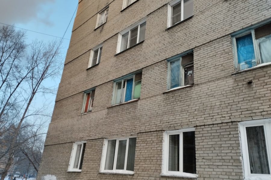Прокуратура обязала мэрию Новосибирска заменить окна в домах после взрыва газа на Линейной
