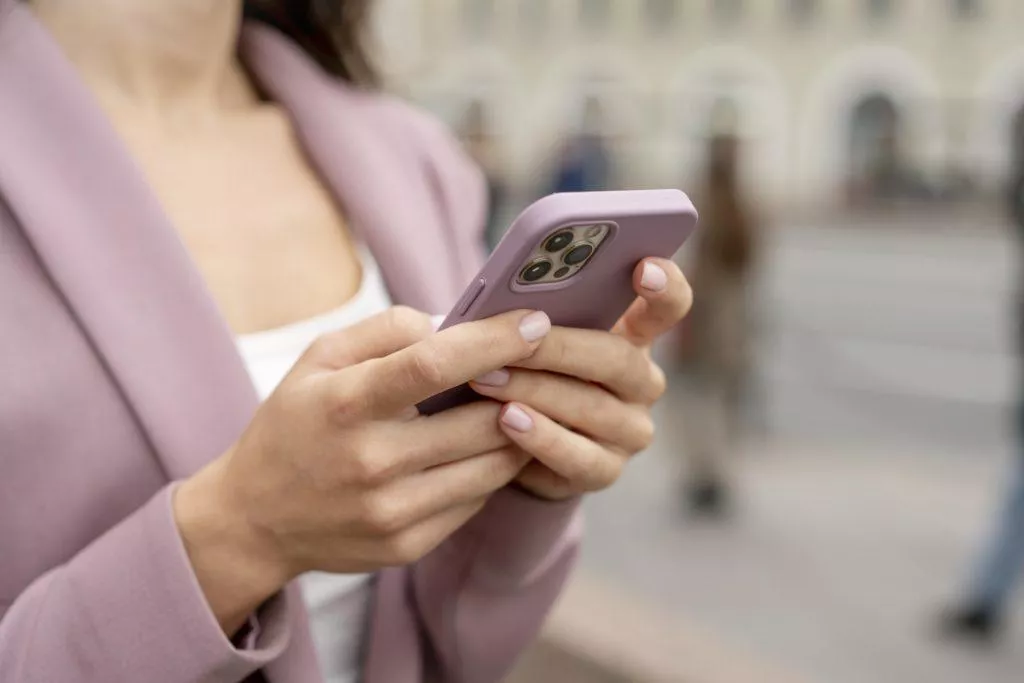 Поставщики больше не хотят ввозить iPhone по параллельному импорту из-за новых санкций