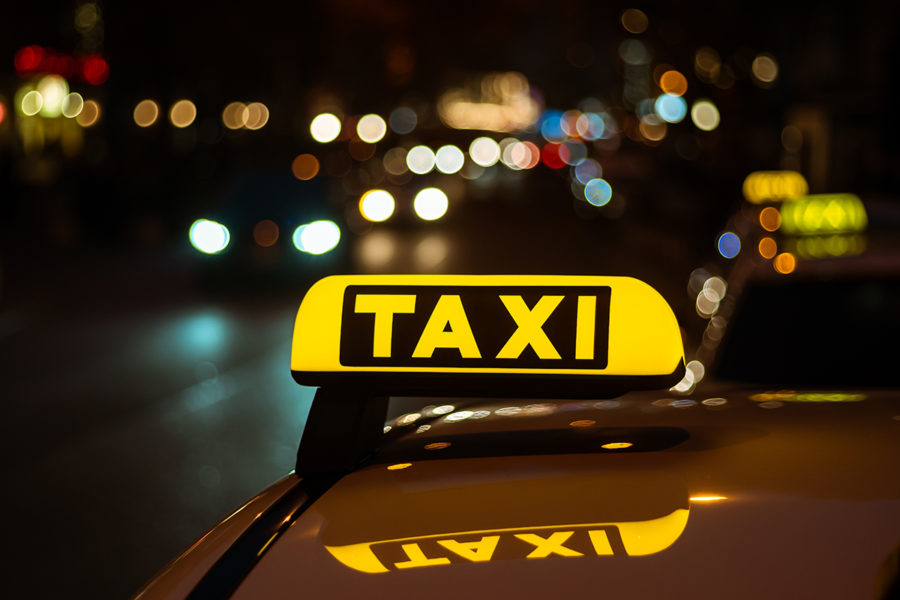 Осенью стоимость поездок на такси в Тюмени может увеличиться в пять раз