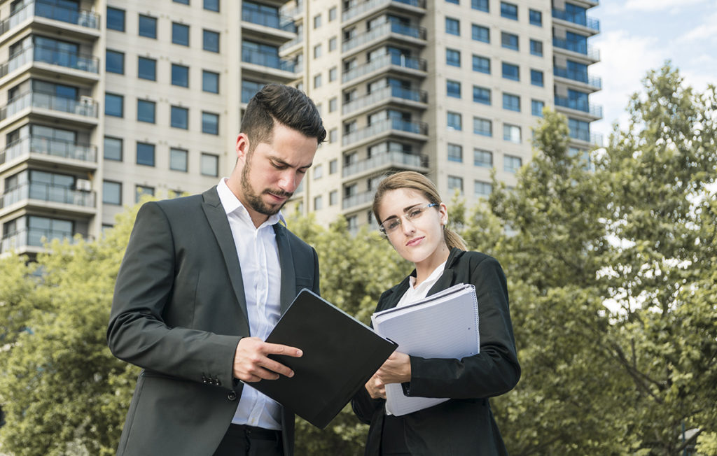 Россиян могут обязать впускать в квартиры работников ресурсоснабжающих организаций