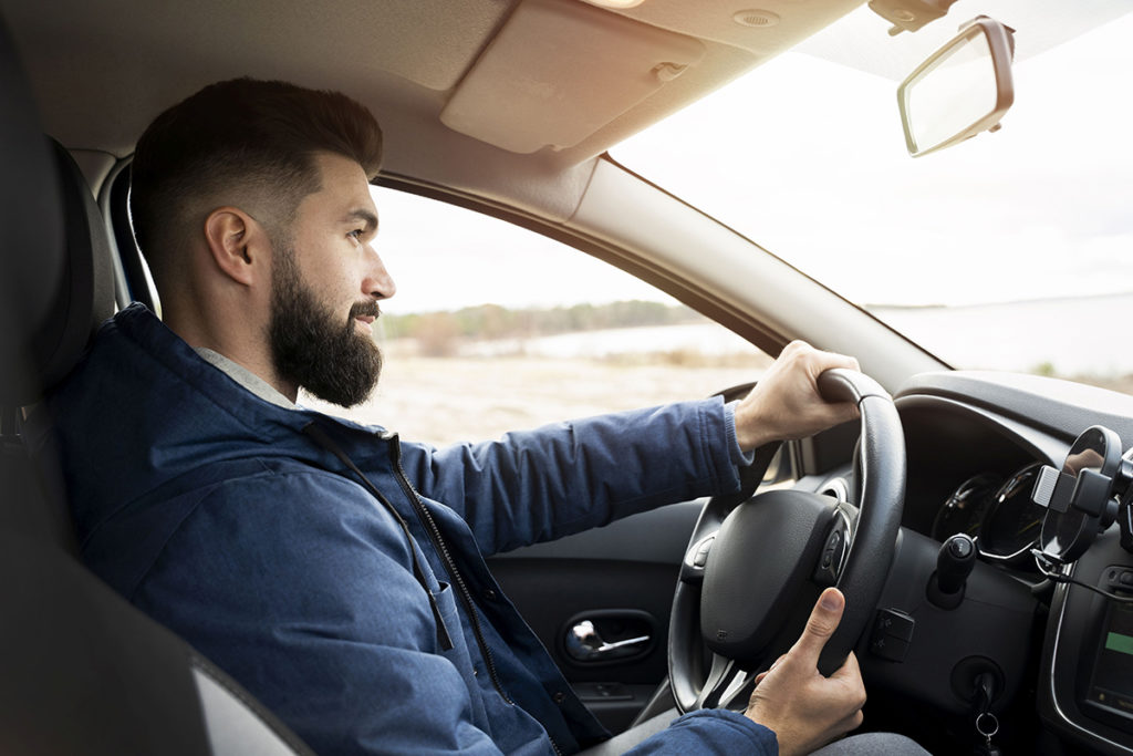 ГИБДД с апреля ограничило перемещение на автомобиле к водным объектам