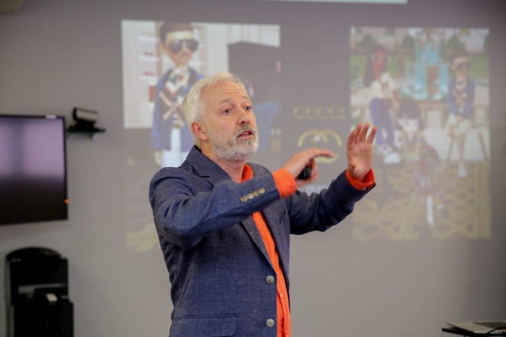 Борис Агатов: Электронные деньги могут «постучать» на вас в полицию