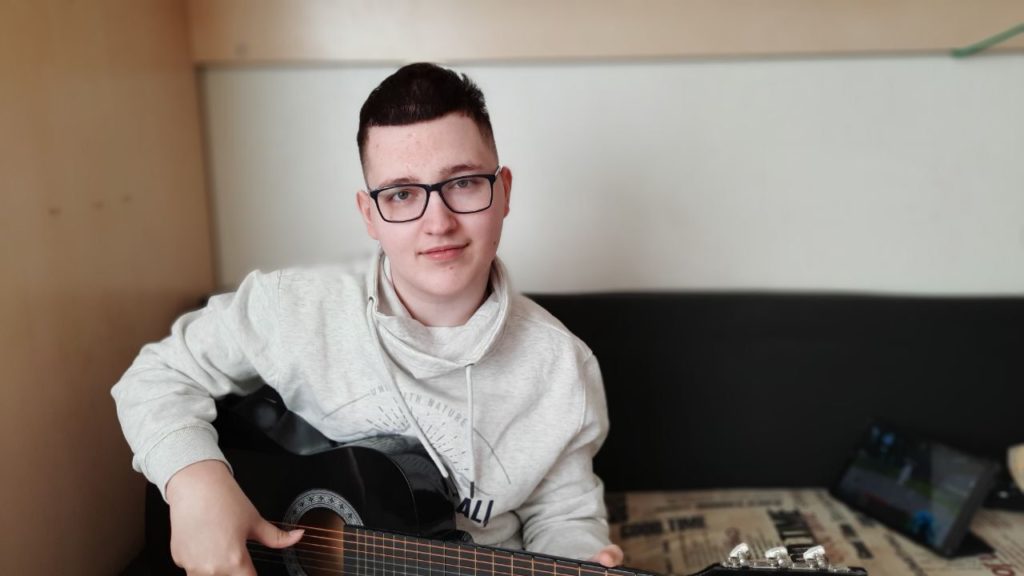 Игорь Соболев 7 лет назад получил тяжелую травму при спуске с горы на тюбинге