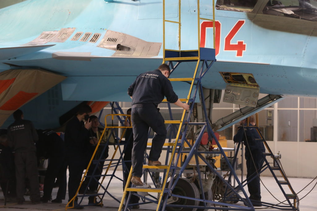 С августа на оборонные предприятия Новосибирска трудоустроены более 2,6 тысячи сотрудников