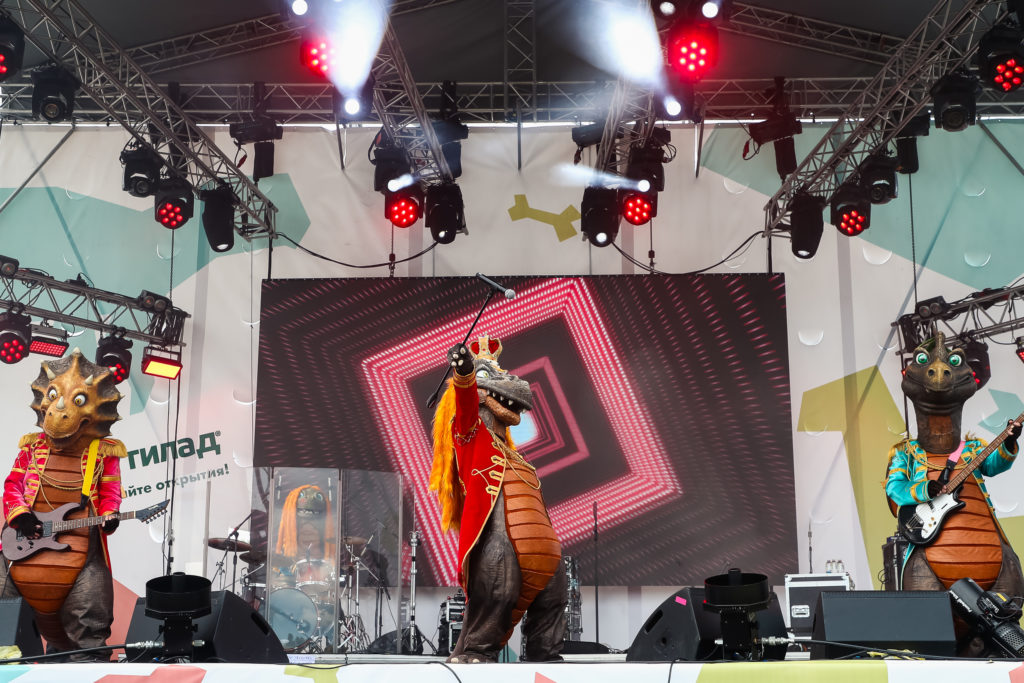 Жители Кузбасса против выступления Дианы Арбениной и Марии Зайцевой на Динотерре