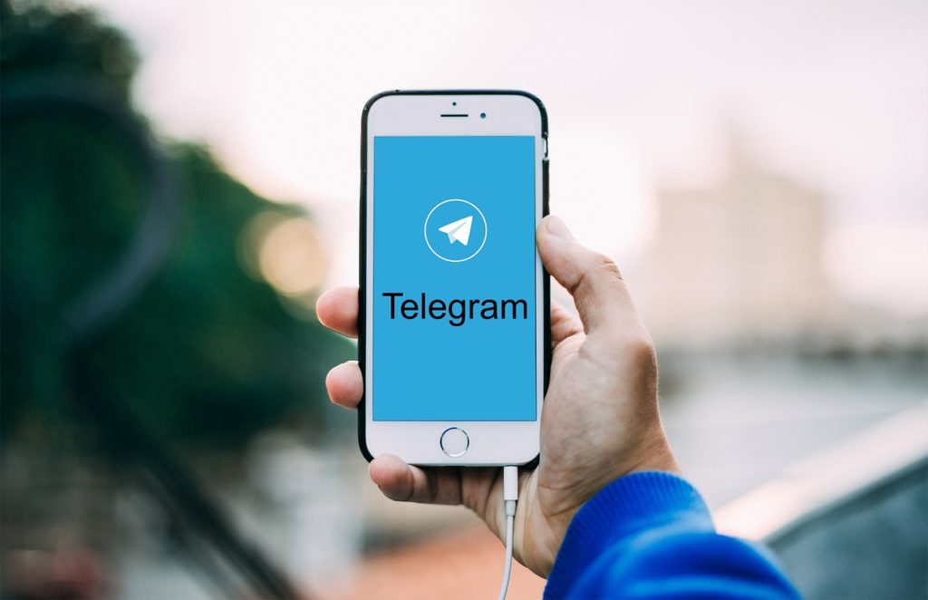 Сбои с web-версиями мессенджеров WhatsApp и Telegram зафиксированы в Новосибирске