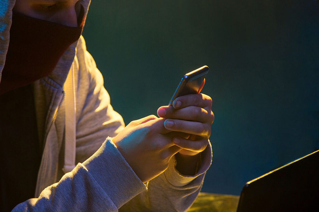 Телефонные мошенники начали мстить не поддавшимся на их провокации