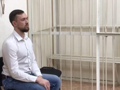 Суд приговорил депутата к шести годам колонии строгого режима за контрабанду и покушение на покупку ЛСД