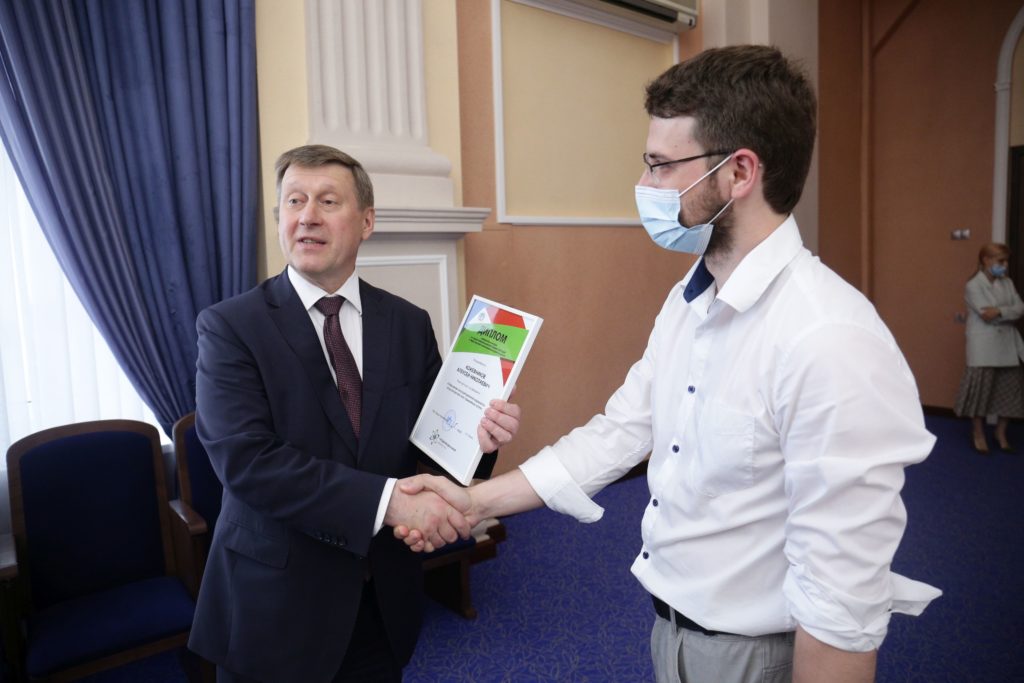 Гранты для молодых ученых и инноваторов приносят пользу Новосибирску, Анатолий Локоть мэр Новосибирска