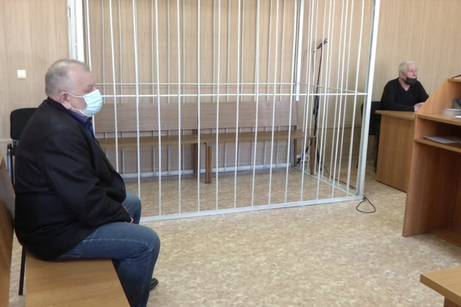 Экс-директора МКУ «Калининское» приговорили к 7 годам за взятки и халатность