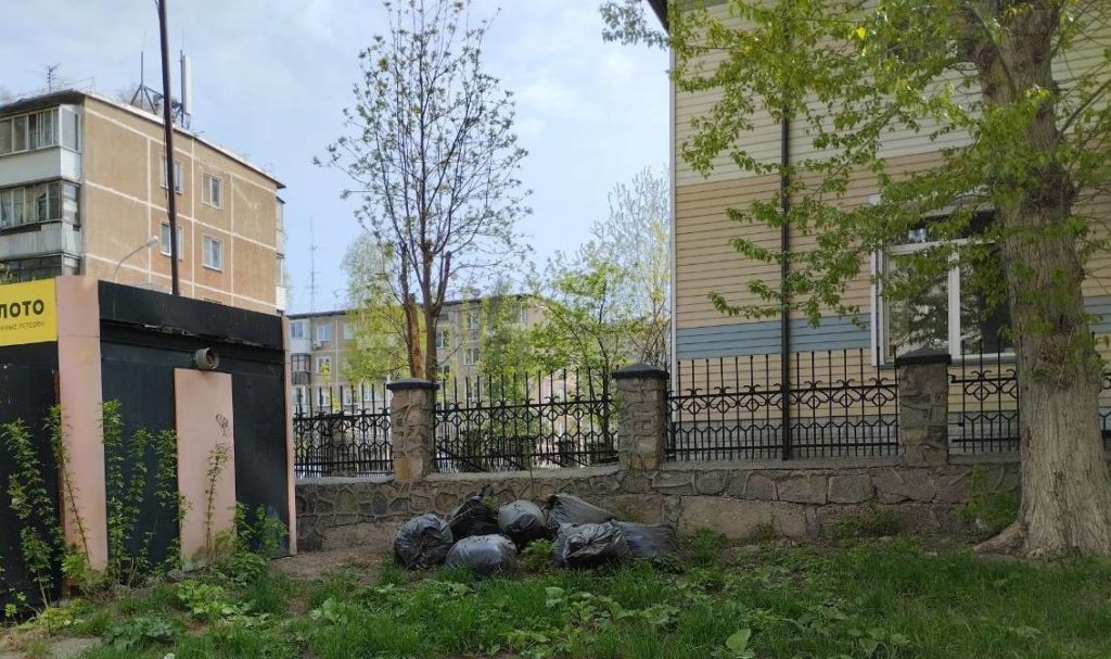 «Ситуация ненормальная». Новосибирск завален крупногабаритным мусором