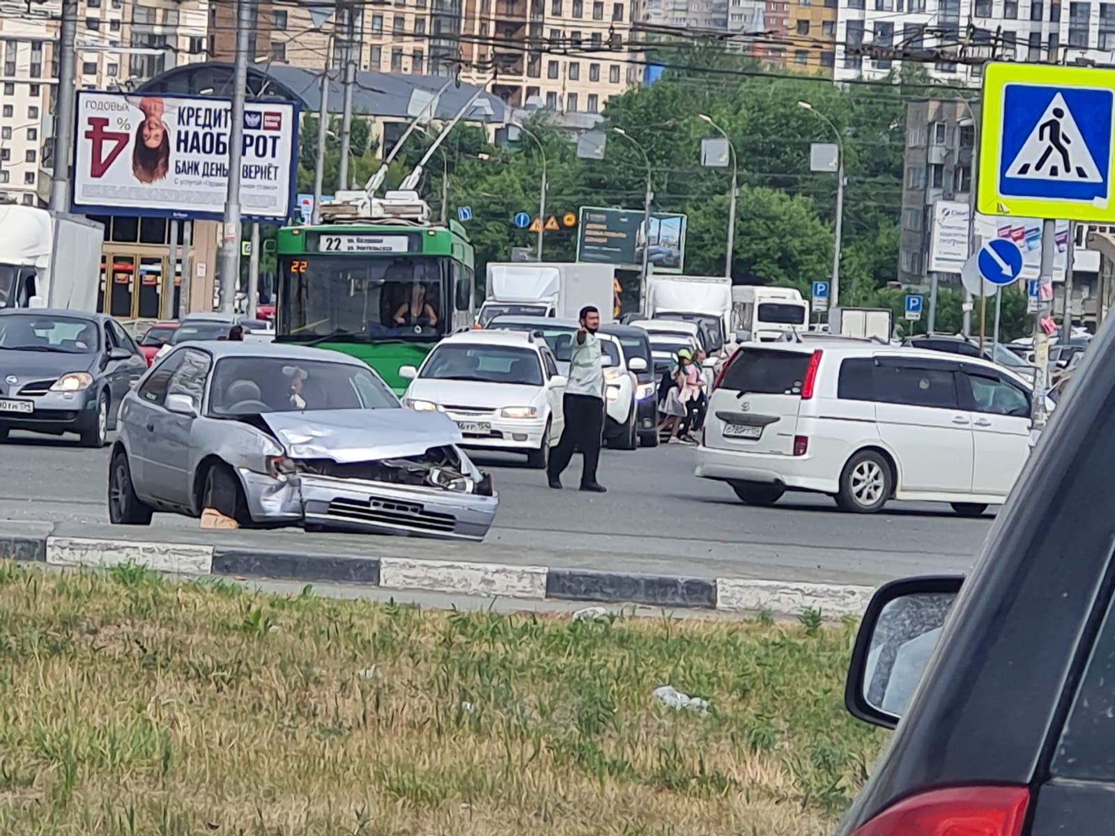 Новосибирские автовладельцы вынуждены сами регулировать дорожное движение  (видео) - Infopro54 - Новости Новосибирска. Новости Сибири