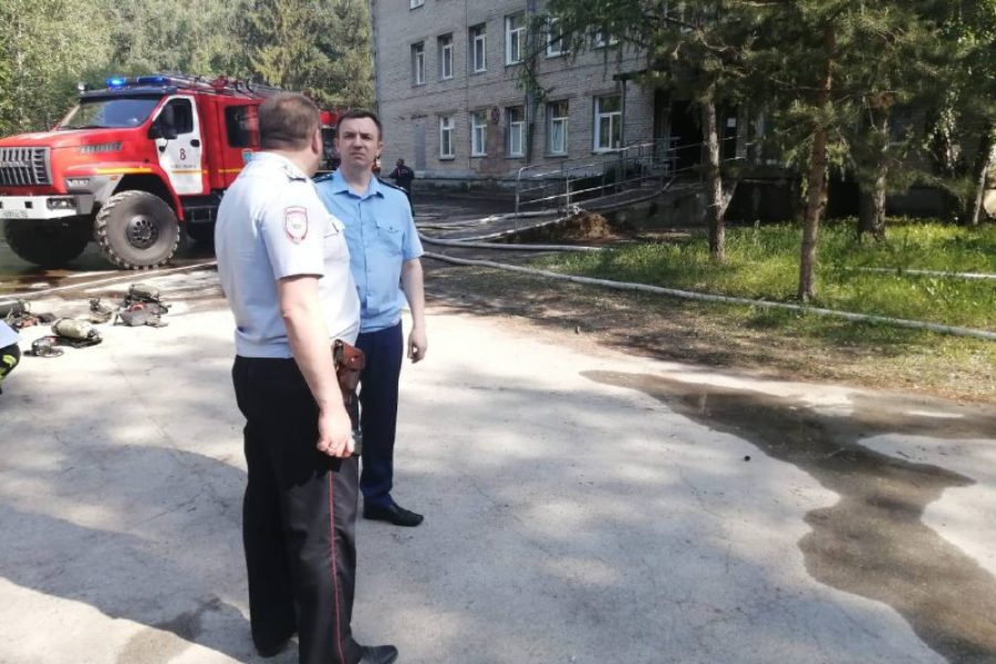 Прокуратура организовала проверку по факту пожара в Центральной клинической больнице в Новосибирске