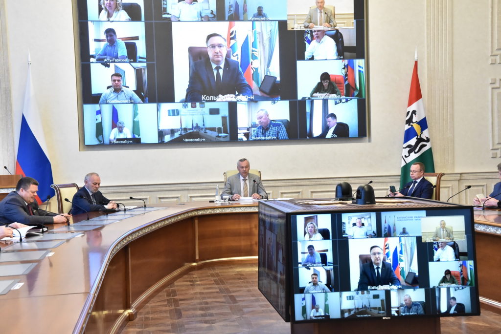 Андрей Травников поручил оперативно восстановить работу ЦКБ в Академгородке после пожара