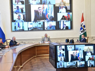 Андрей Травников поручил оперативно восстановить работу ЦКБ в Академгородке после пожара