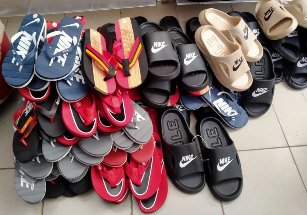 Новосибирские таможенники изъяли контрафактных товаров на 10 млн рублей