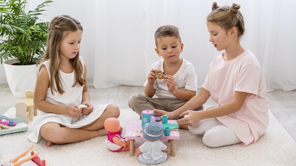 Игрушки, пропагандирующие многодетность, могут стать очередной мерой по улучшению демографической ситуации в стране