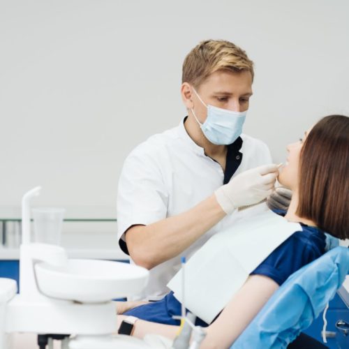 Стоимость услуг зубных врачей выросла на 250% за год