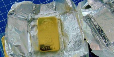 Россиянка попыталась вылететь в Турцию с золотыми слитками, замаскированными в шоколаде «Аленка»