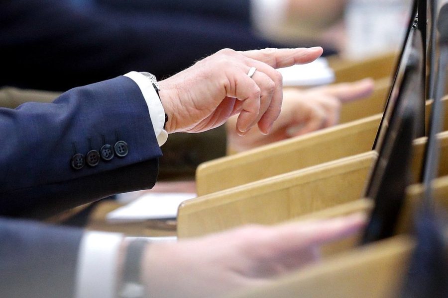 Госдума приняла в первом чтении законопроект о налоге на сверхприбыль