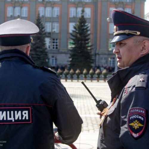 Беспилотник врезался в многоэтажку в центре Воронежа