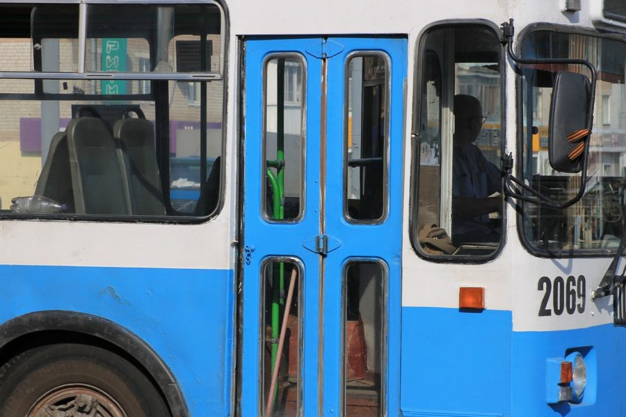 В Новосибирске школьнику стало плохо в автобусе №18