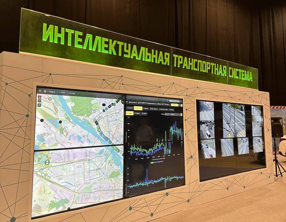 До конца года к интеллектуальной транспортной системе в Новосибирске подключат более 50 камер и свыше 20 светофоров