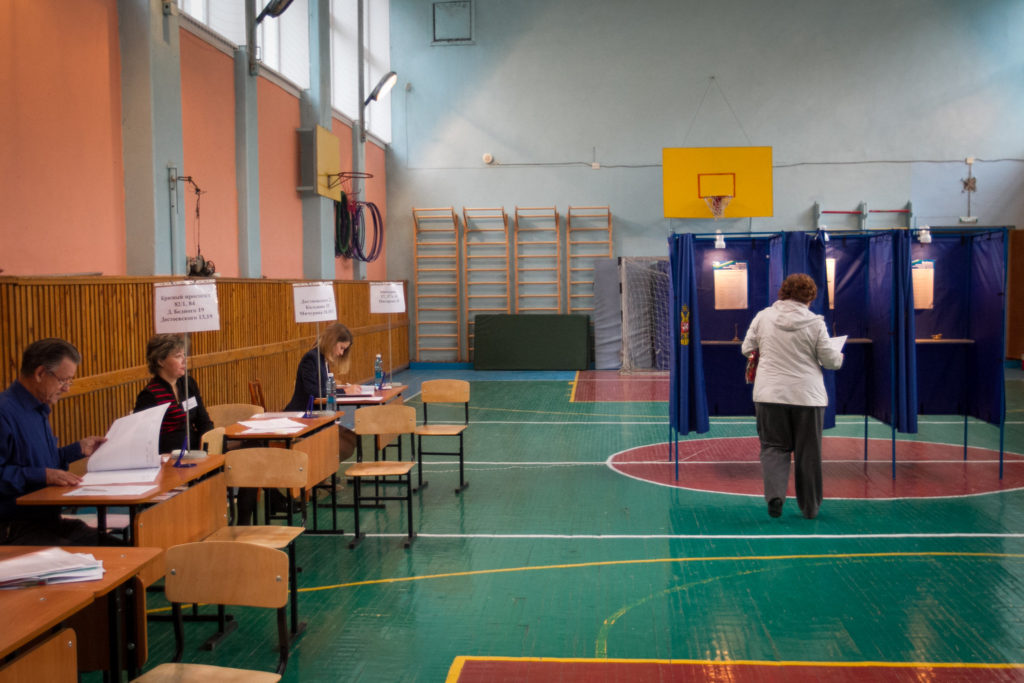 Отмену выборов мэра Новосибирска теперь объясняют федеральным трендом