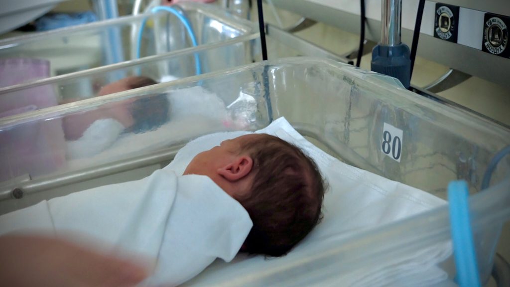 У 203 новорожденных в Новосибирской области заподозрили наследственные заболевания