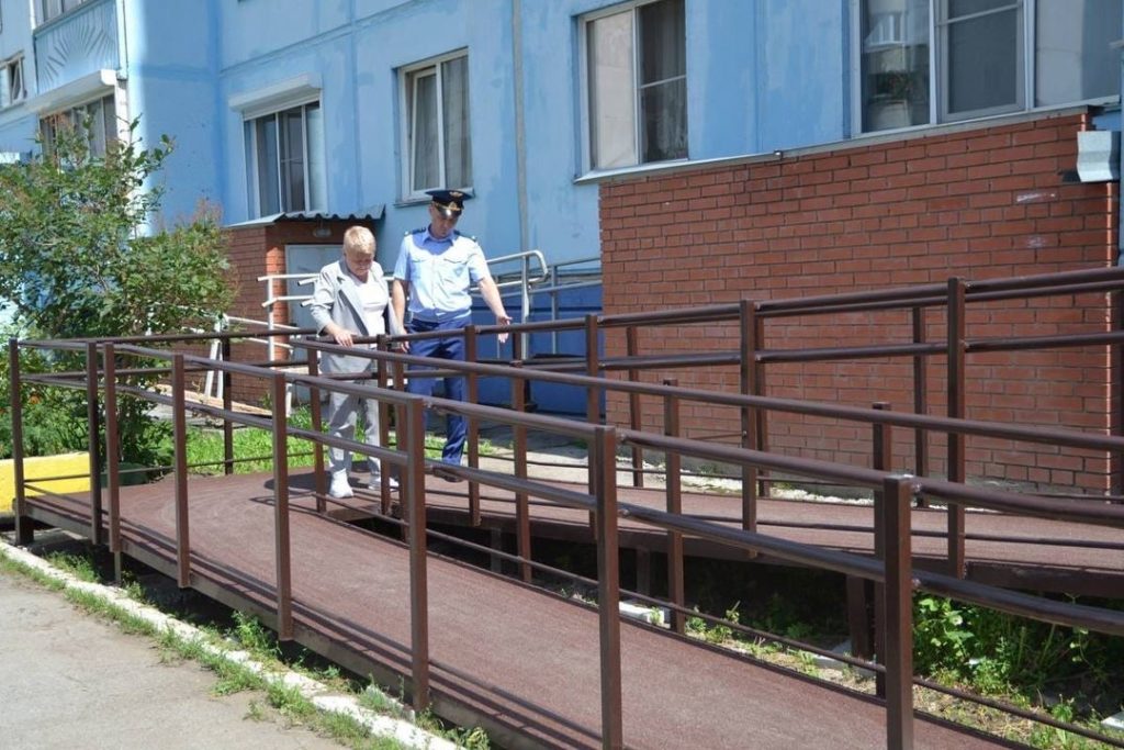 Прокуратура помогла ребенку-инвалиду выйти из дома под Новосибирском