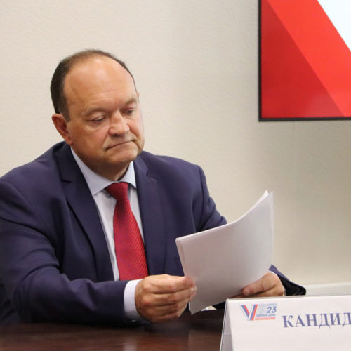 Справоросс Владислав Плотников подал документы на выборы главы Новосибирской области