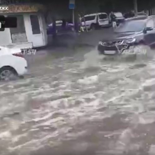 МЖК Восточный в Новосибирске затопило после дождя