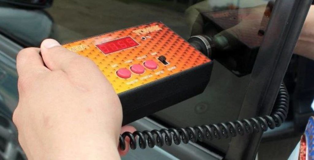 С понедельника полиция Новосибирской области начнет проверять тонировку на машинах