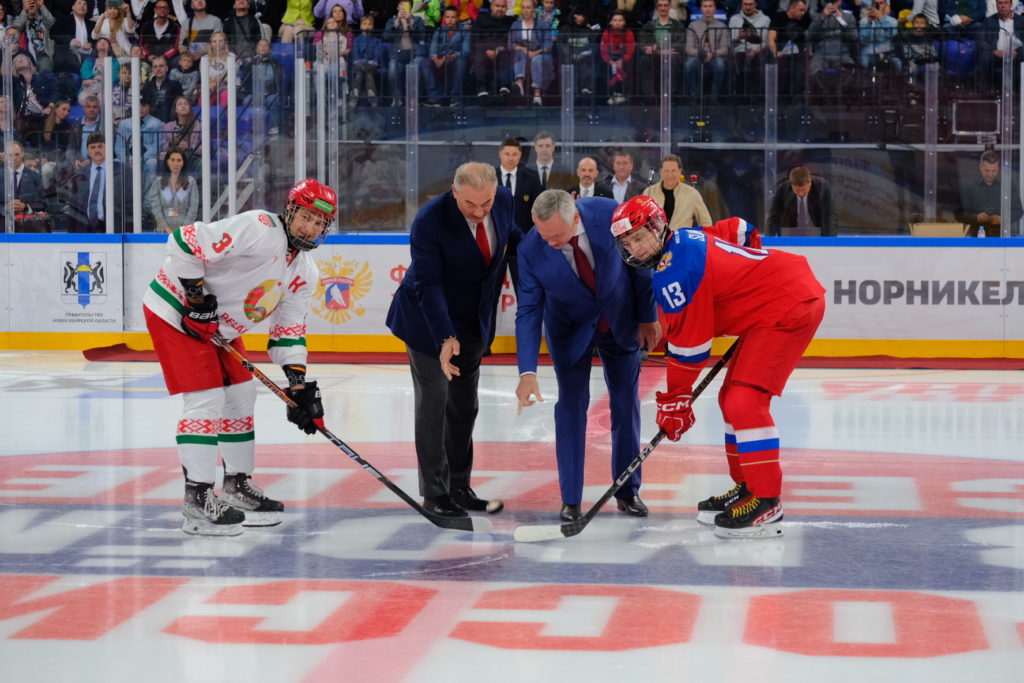 Самое большое спортивное сооружение за Уралом официально открыто