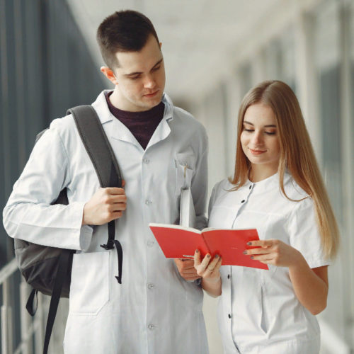 Большинство первокурсников медицинских учебных заведений Новосибирска — целевики
