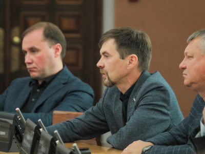 В Новосибирске инициируют отстранение депутата горсовета Ростислава Антонова